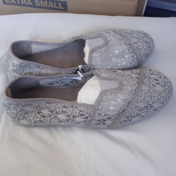 New women's lace flat shoes size 9-10 (L) - Picture 3 of 4